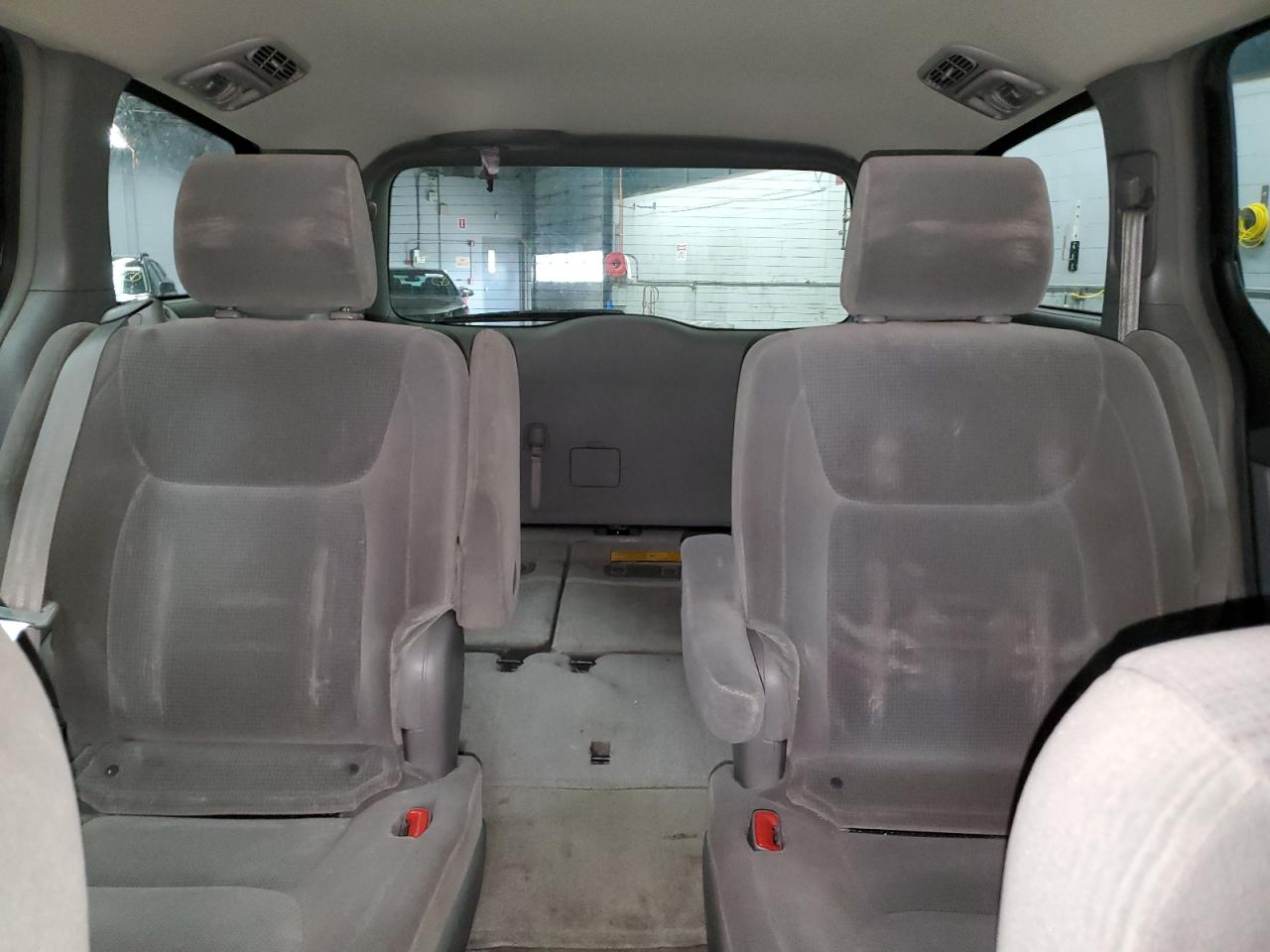 2005 Toyota Sienna Le VIN: 5TDBA23CX5S029792 Lot: 60348995