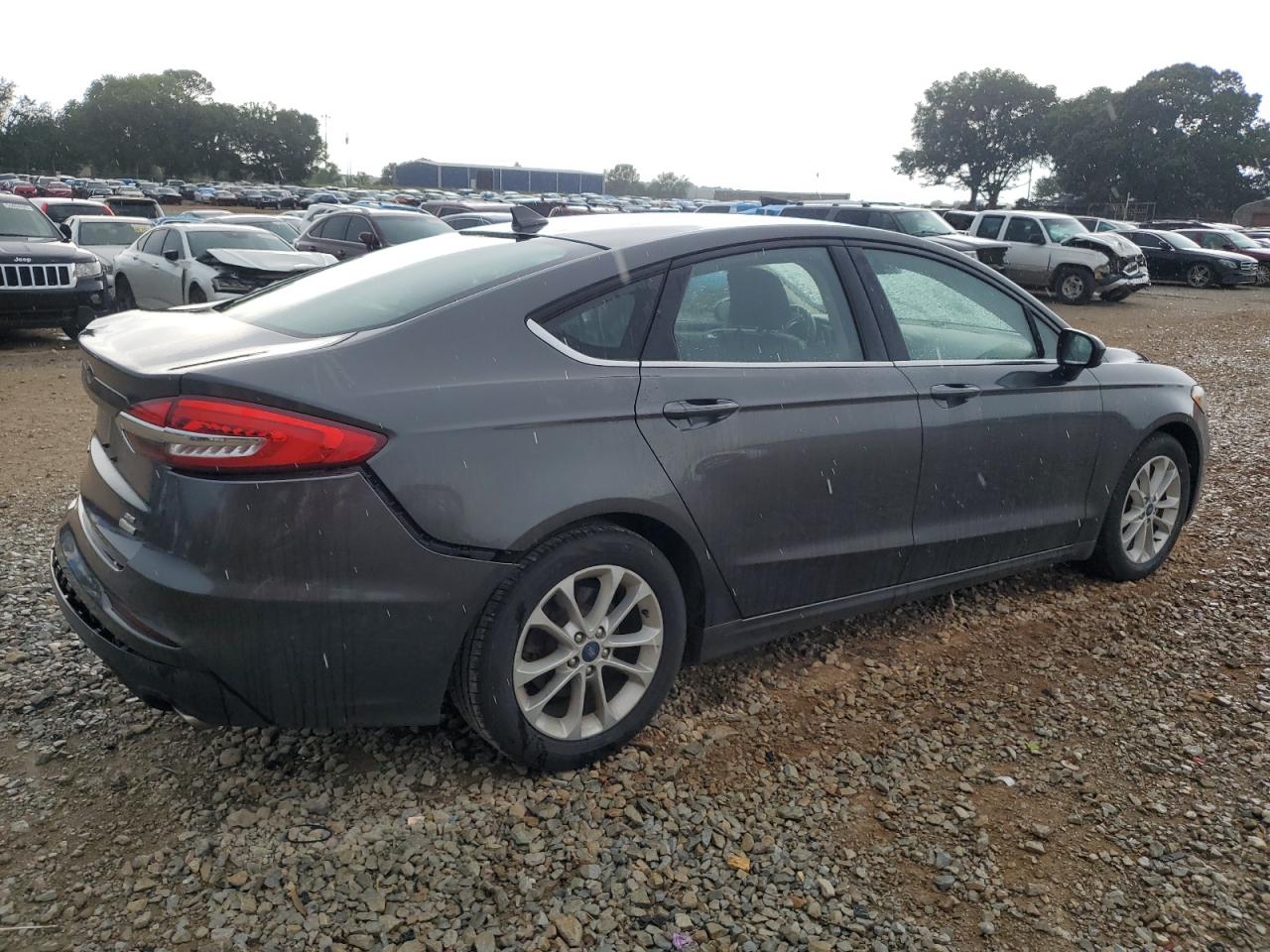 3FA6P0HD7KR193706 FORD FUSION 2019