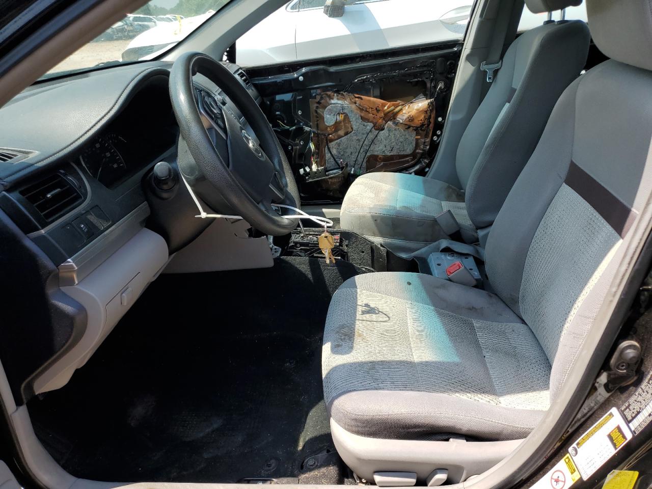 2014 Toyota Camry L VIN: 4T1BF1FK3EU422572 Lot: 61047805