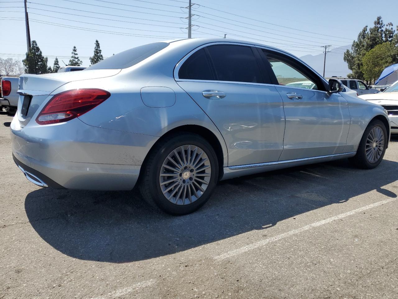MERCEDES-BENZ C-CLASS 2016 VIN 55SWF4KBXGU117237 фото 3