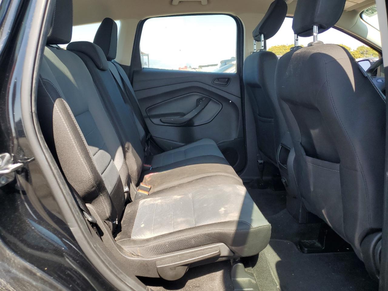 1FMCU0F77JUA64659 FORD ESCAPE 2018