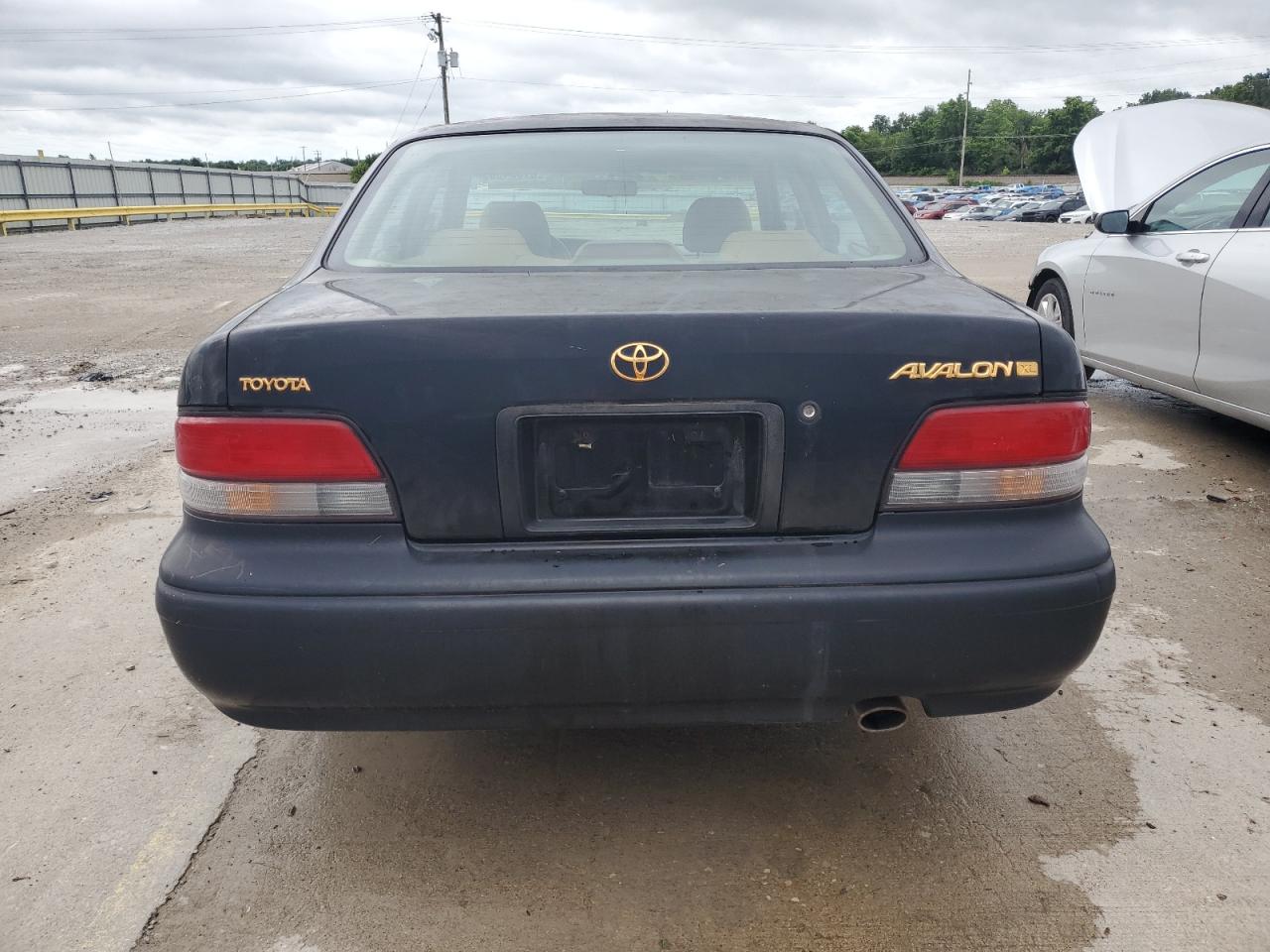 1997 Toyota Avalon Xl VIN: 4T1BF12B0VU206202 Lot: 61304695