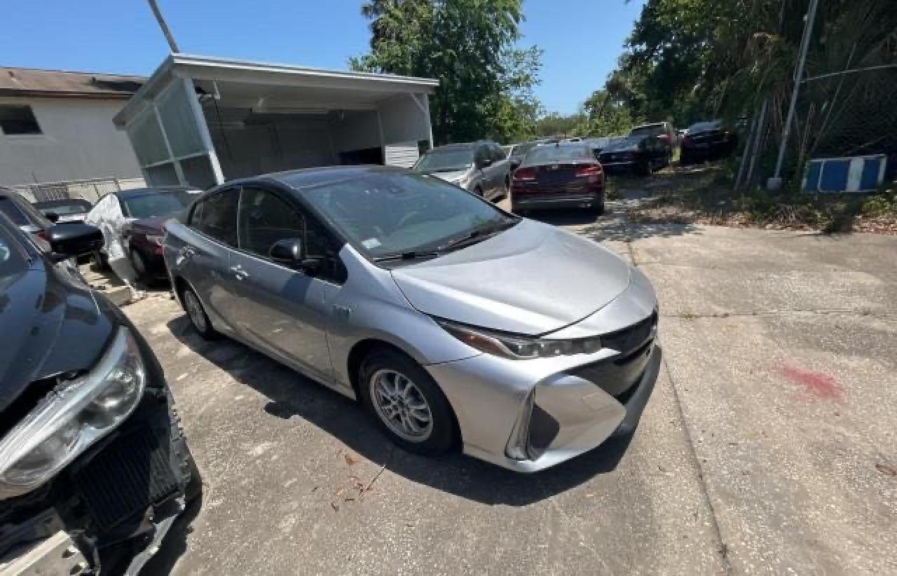 Apopka, FL에서 판매 중인 2017 Toyota Prius Prime - Damage History