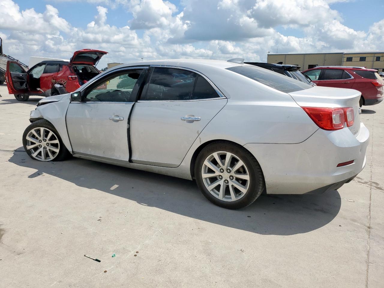 CHEVROLET MALIBU 2016 VIN 1G11E5SA0GF162770 zdjęcie 2