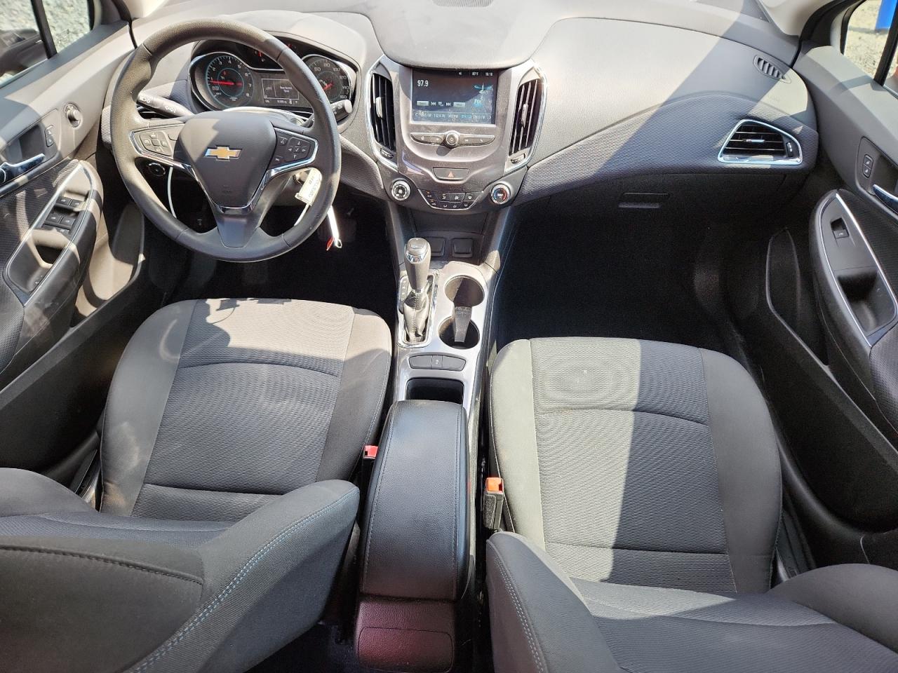3G1BE6SM7JS639170 CHEVROLET CRUZE 2018