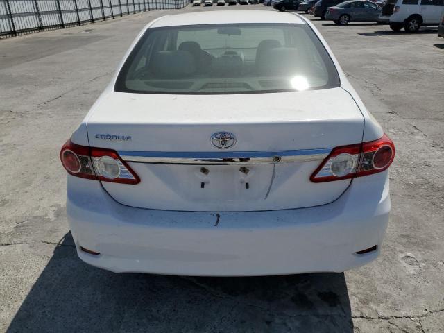 Седаны TOYOTA COROLLA 2012 Белый