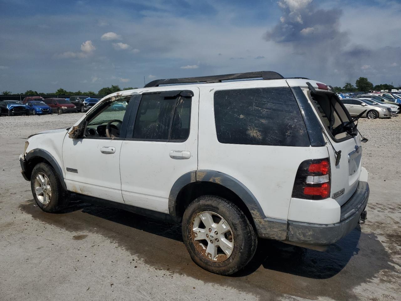 FORD EXPLORER 2007 VIN 1FMEU73E57UB89107 photo 2