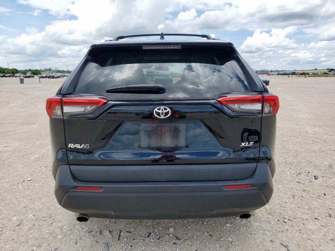 2020 Toyota Rav4 Xle VIN: 2T3W1RFV3LW071160 Lot: 62829975