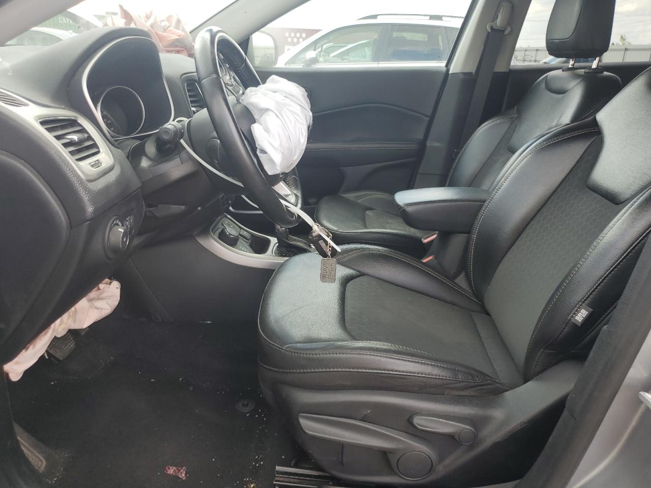 2019 Jeep Compass Latitude VIN: 3C4NJDBB0KT689598 Lot: 62370715