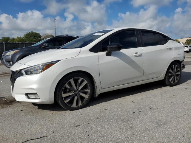  NISSAN VERSA 2021 Biały