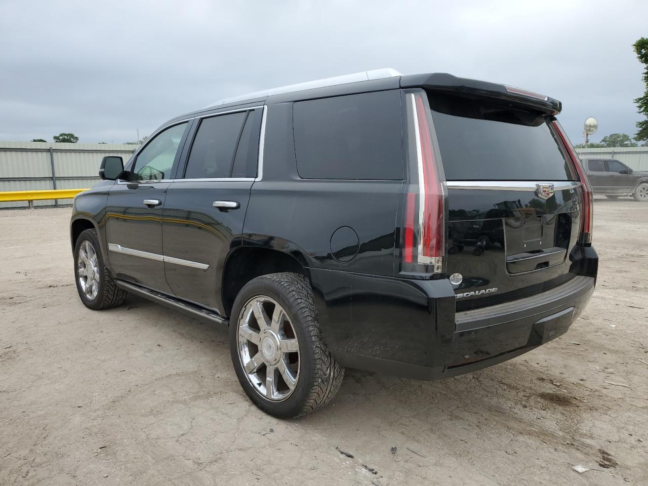 2016 Cadillac Escalade Platinum black null gas 1GYS3DKJ4GR343911 photo #3