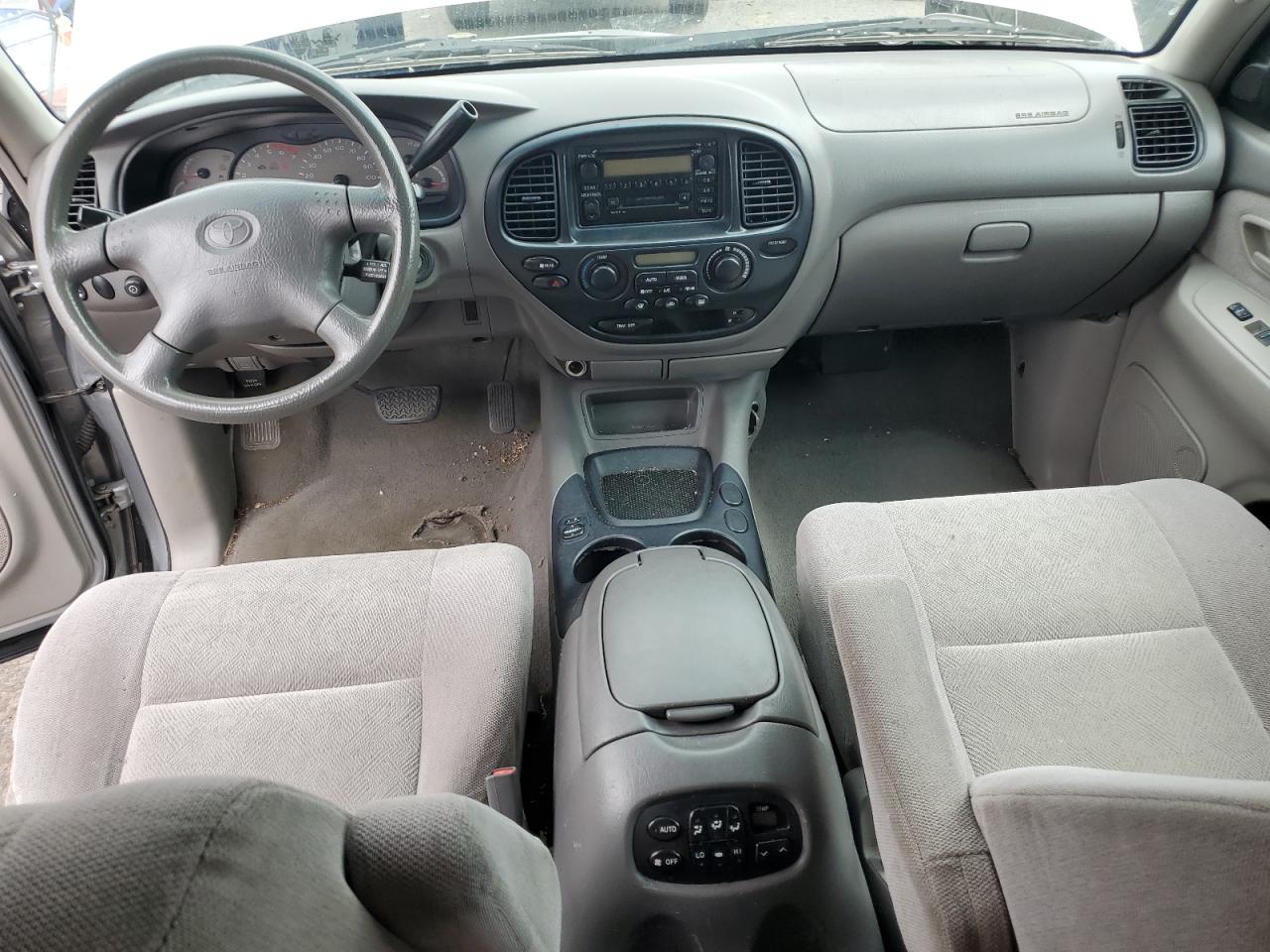 2002 Toyota Sequoia Sr5 VIN: 5TDZT34AX2S136526 Lot: 62794135