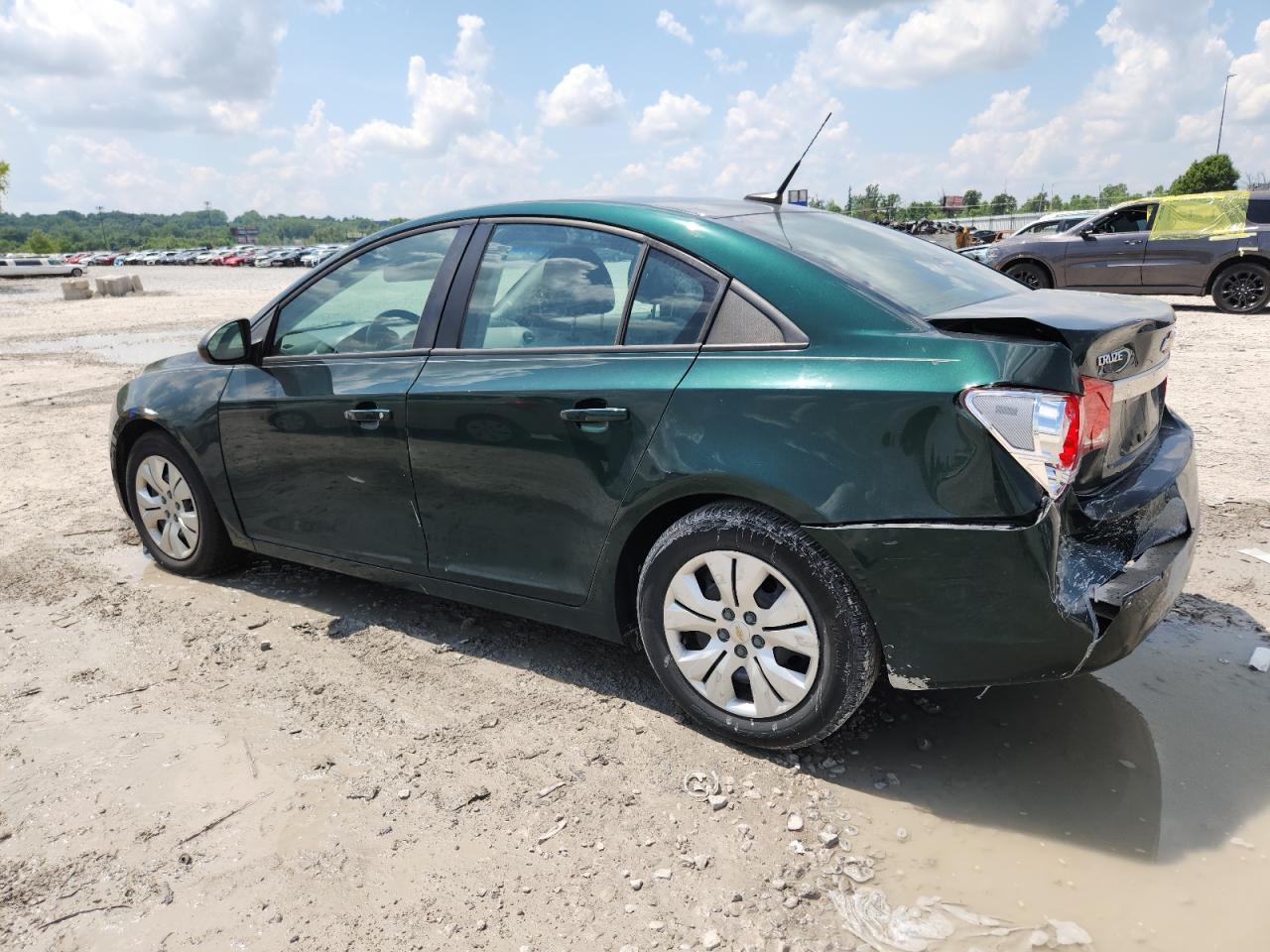 CHEVROLET CRUZE 2014 VIN 1G1PB5SH3E7142570 photo 2