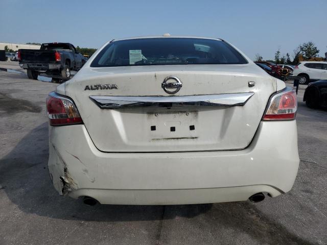  NISSAN ALTIMA 2015 Білий