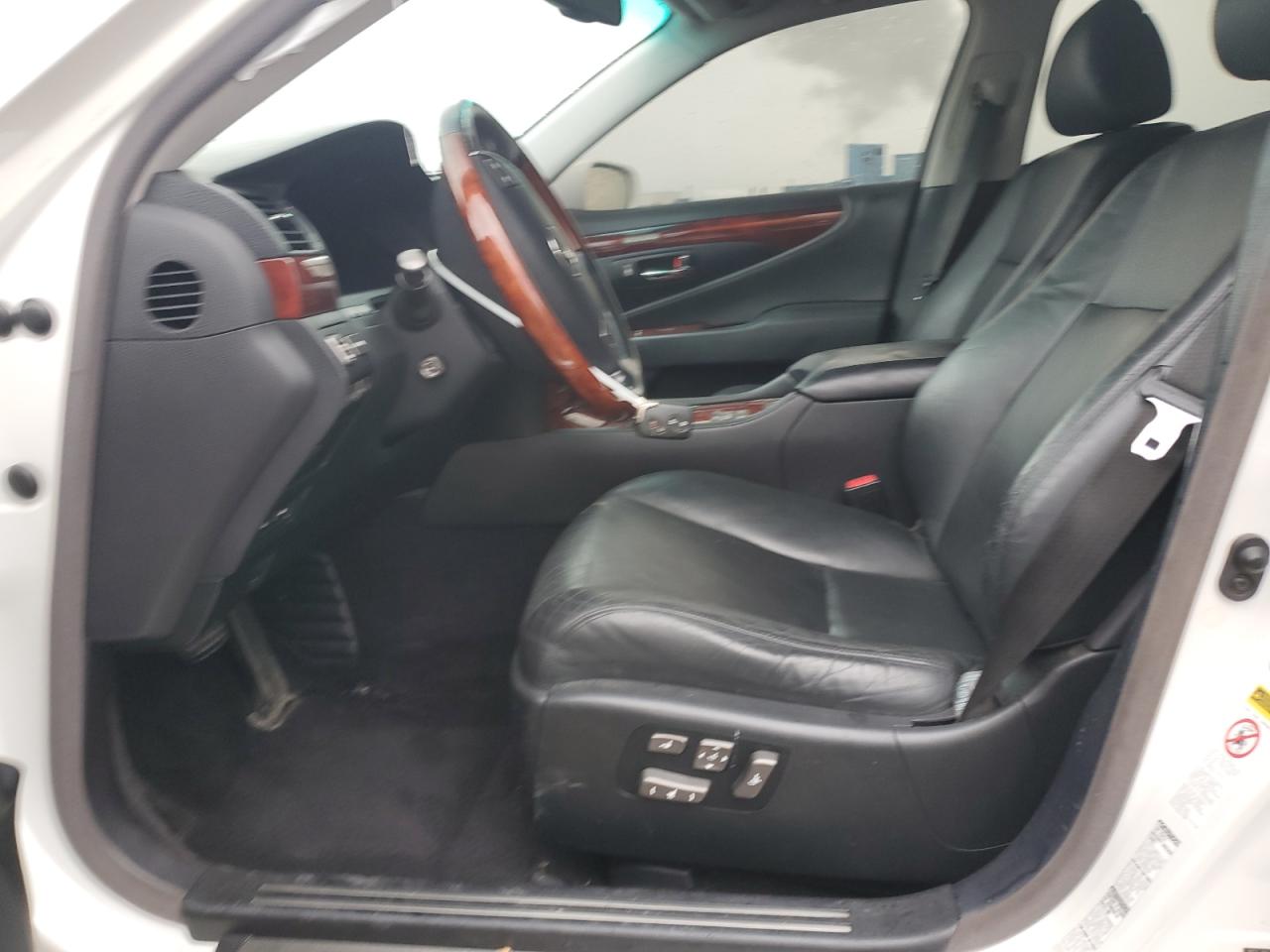 2010 Lexus Ls 460 VIN: JTHCL5EF2A5008067 Lot: 61928335