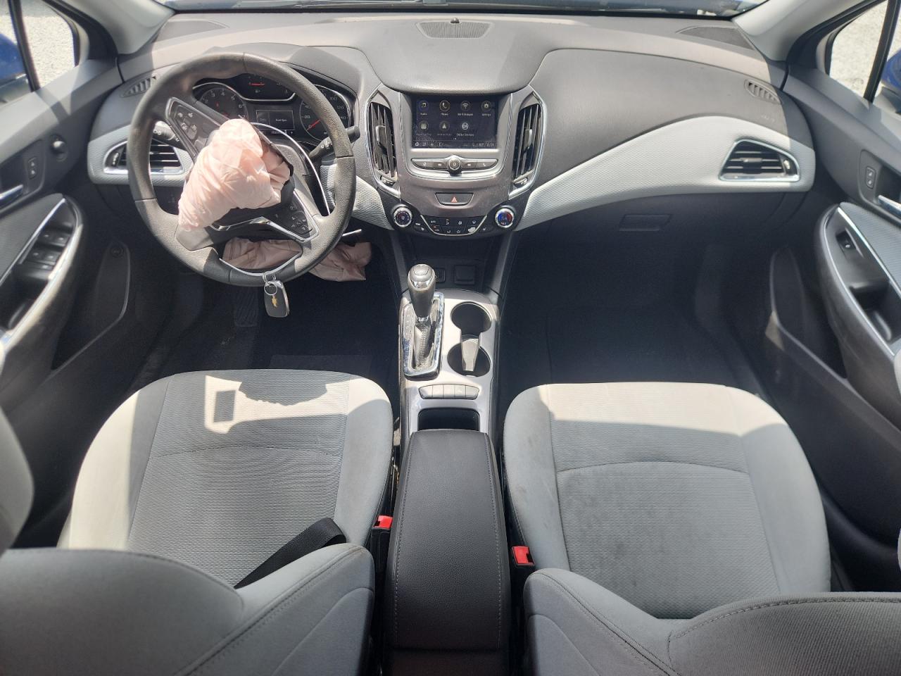 2019 Chevrolet Cruze Lt VIN: 1G1BE5SM7K7127001 Lot: 62895225