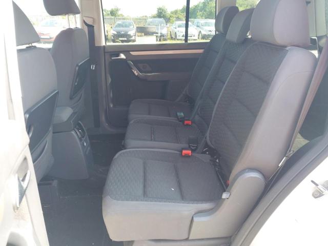 2010 VOLKSWAGEN TOURAN