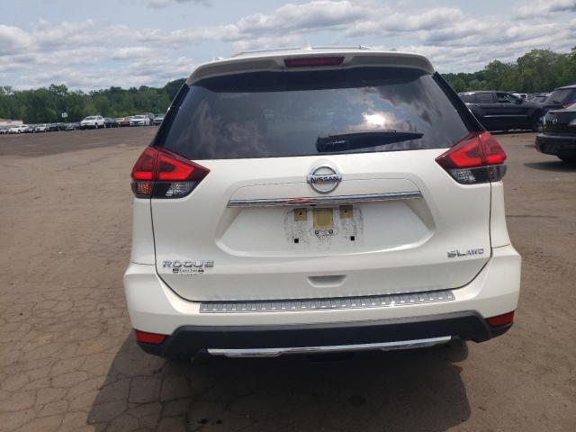 NISSAN ROGUE 2018 Белы