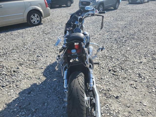 2004 HONDA VT750 C  