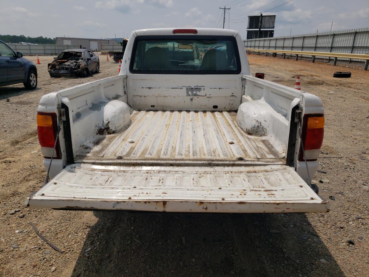 1998 Ford Ranger VIN: 1FTYR10C4WUB95370 Lot: 60472225