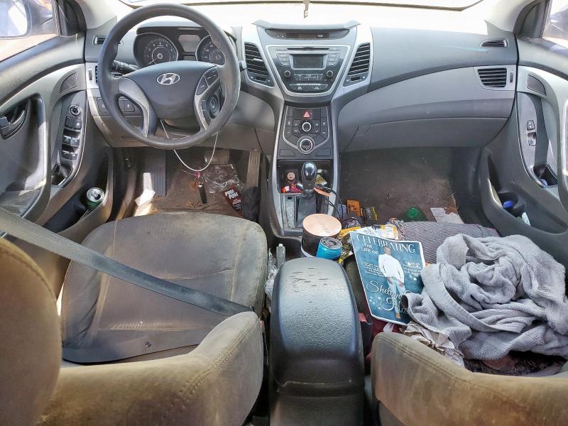  HYUNDAI ELANTRA 2016 Srebrny