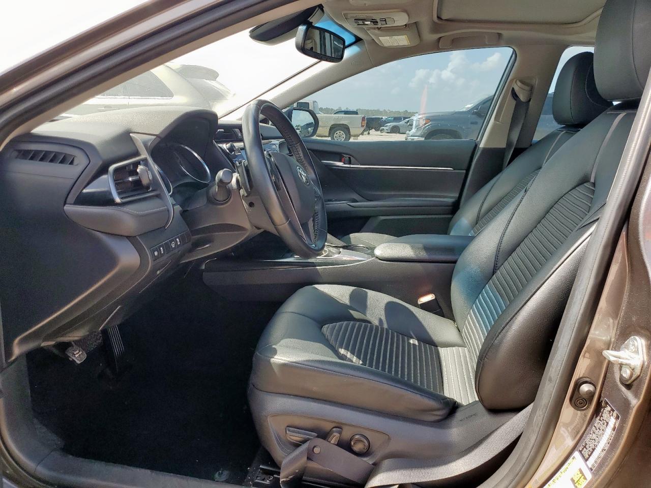 2019 Toyota Camry L VIN: 4T1B11HK6KU164037 Lot: 61160155