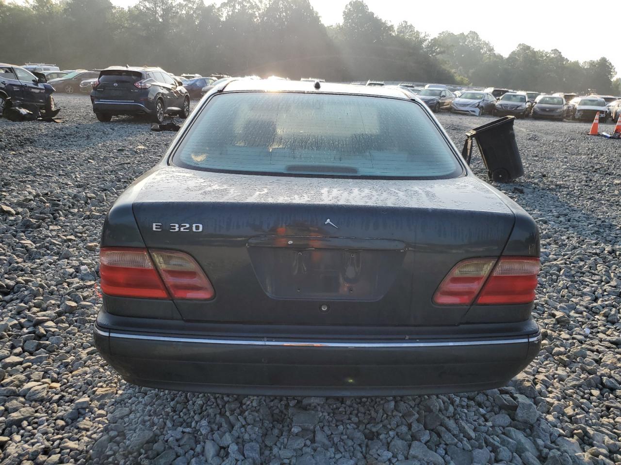 2001 Mercedes-Benz E 320 VIN: WDBJF65J51B328316 Lot: 61693435