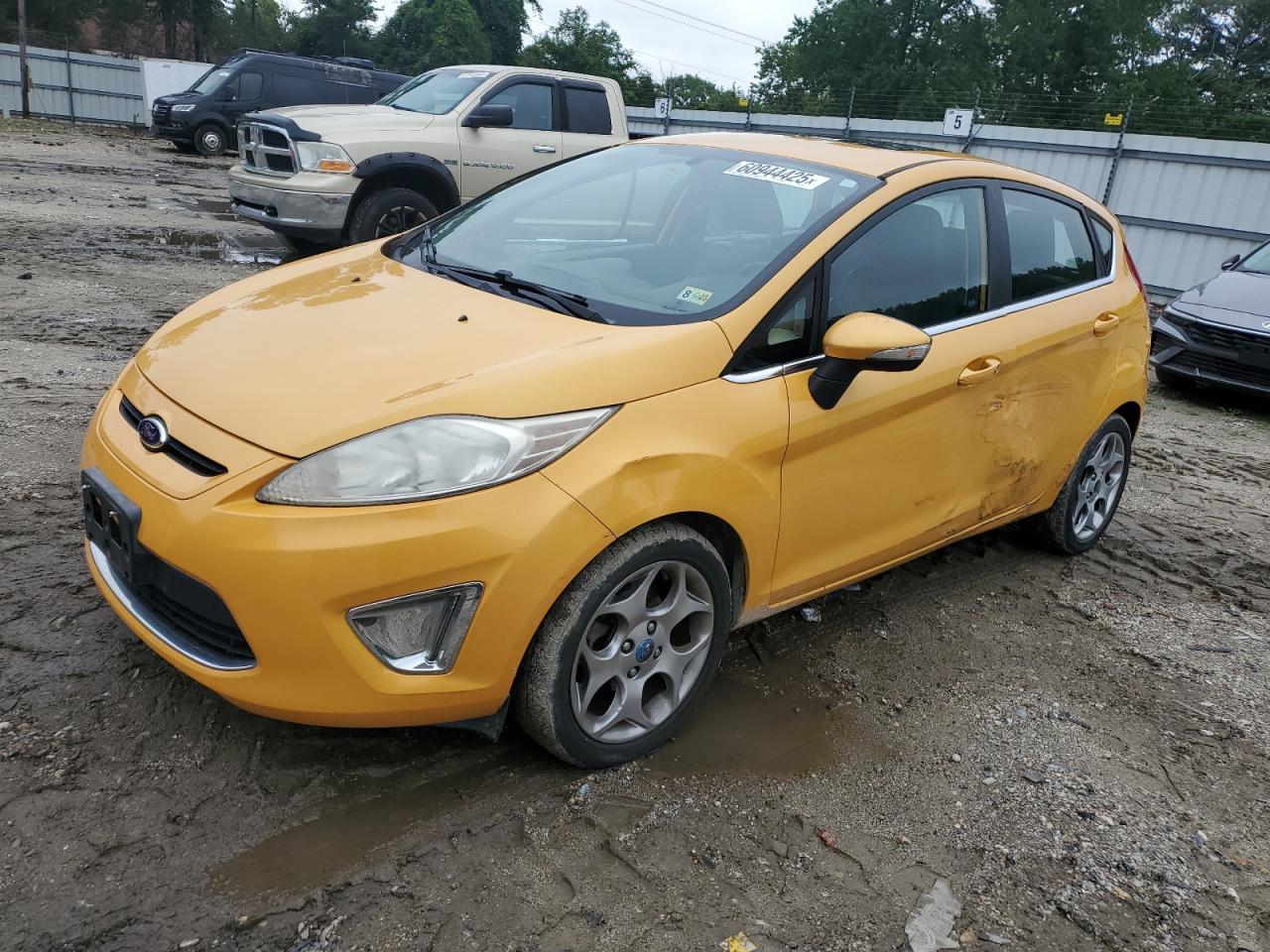 2011 Ford Fiesta Ses na sprzedaż w Hampton, VA - Side