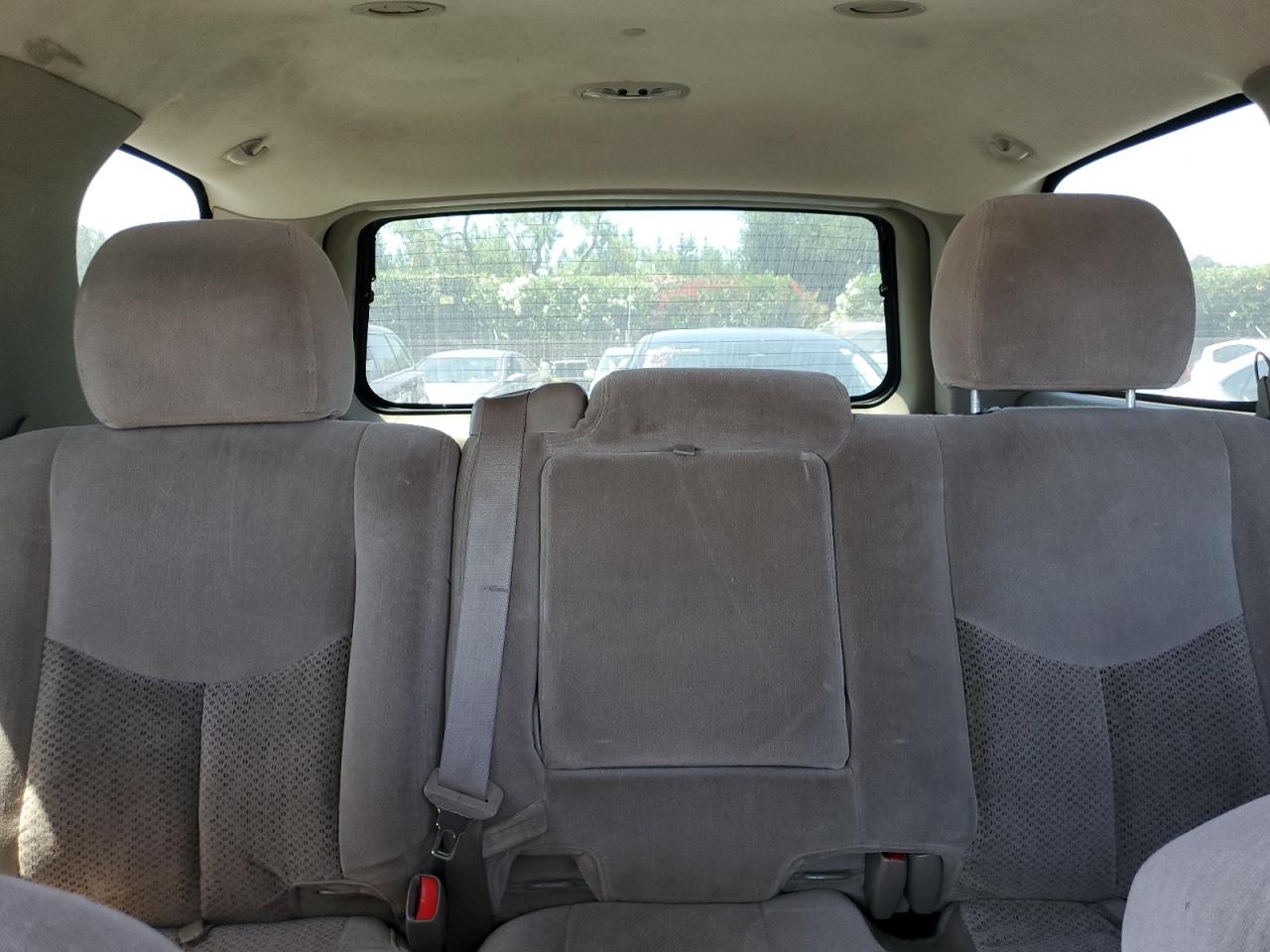 CHEVROLET TAHOE 2004 VIN 1GNEC13V84J274595 photo 10