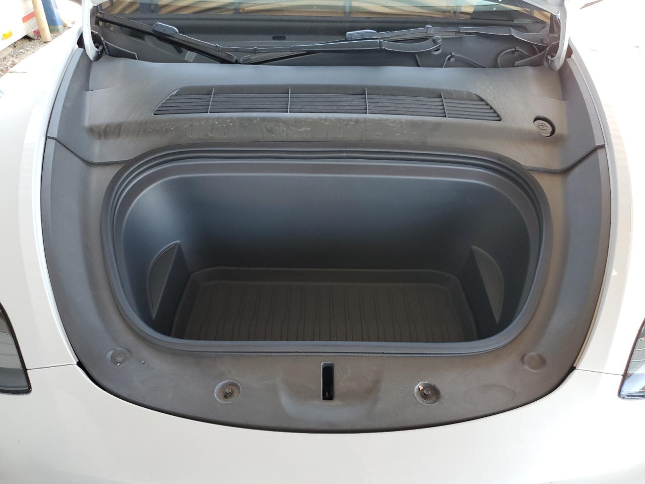 2022 Tesla Model Y VIN: 7SAYGDEF6NF531055 Lot: 60876025