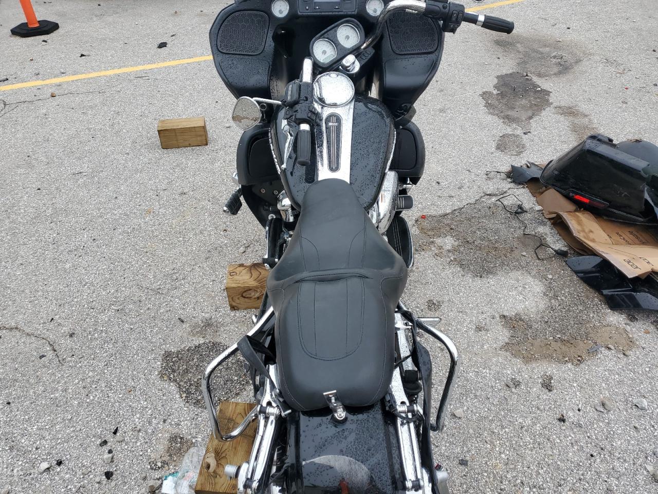 2017 Harley-Davidson Fltrx Road Glide VIN: 1HD1KHC12HB665823 Lot: 59547585