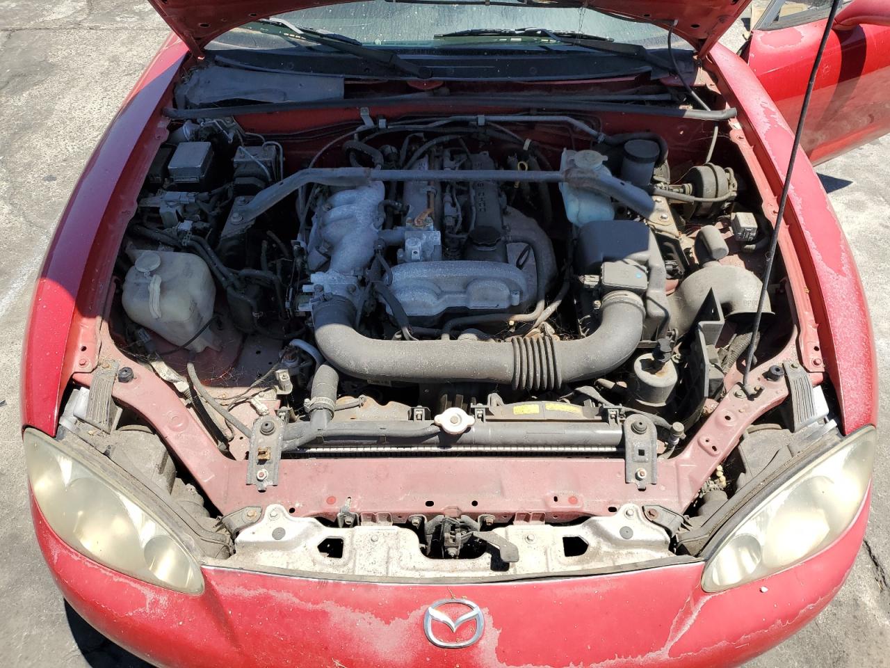 2001 Mazda Mx-5 Miata Base VIN: JM1NB353710216031 Lot: 63120105