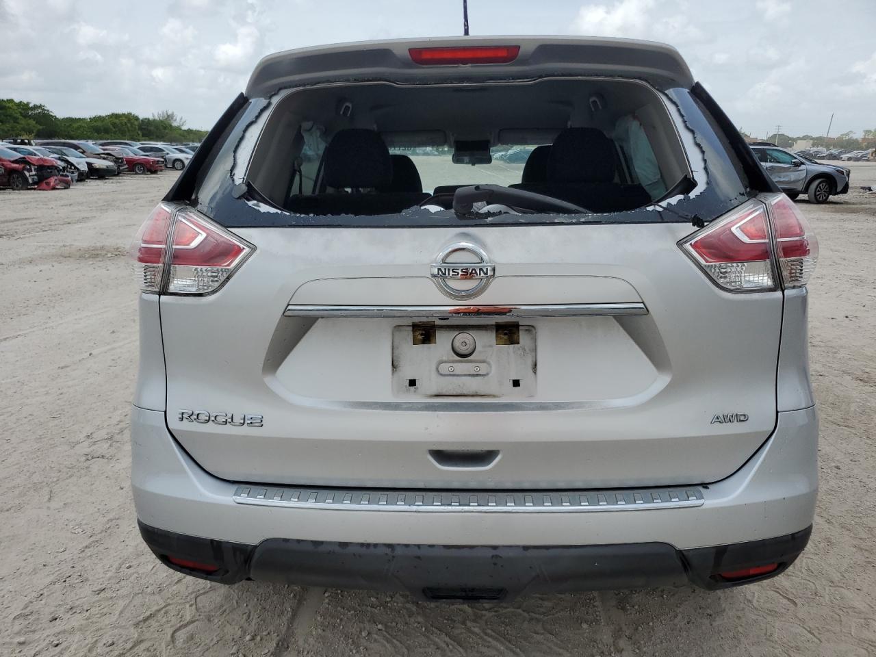 2015 Nissan Rogue S VIN: KNMAT2MV9FP589207 Lot: 62770725