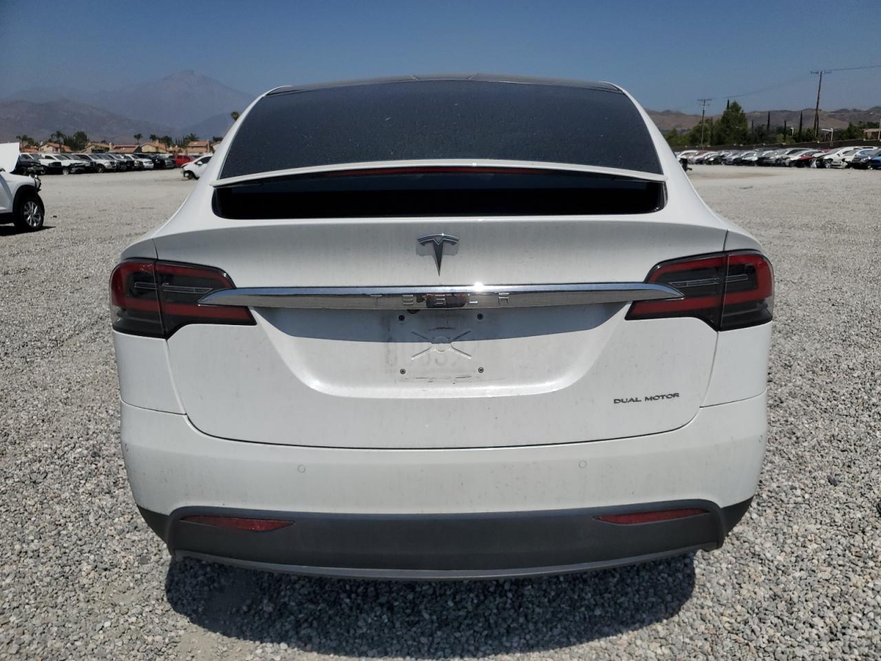 2021 Tesla Model X VIN: 5YJXCAE29MF324304 Lot: 61840465
