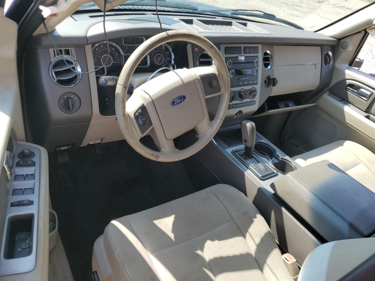 2010 Ford Expedition Xlt VIN: 1FMJU1G50AEB45572 Lot: 60177785