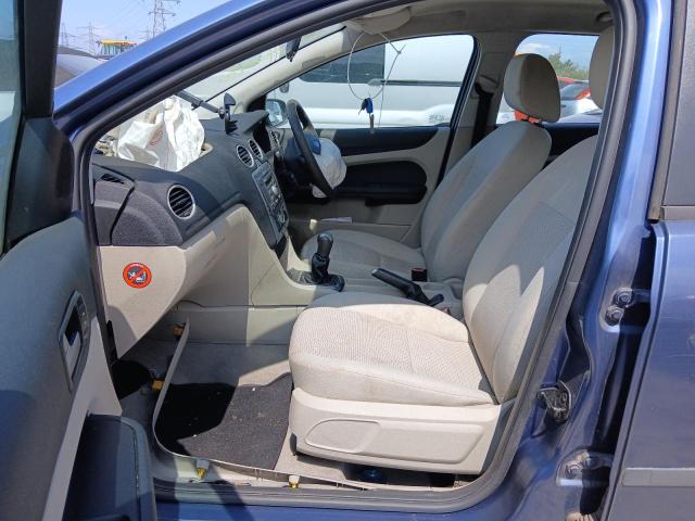 2005 FORD FOCUS LX T