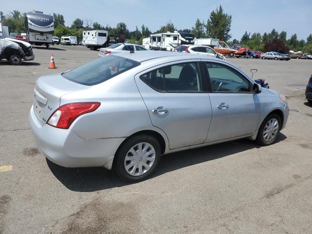  NISSAN VERSA 2012 Srebrny