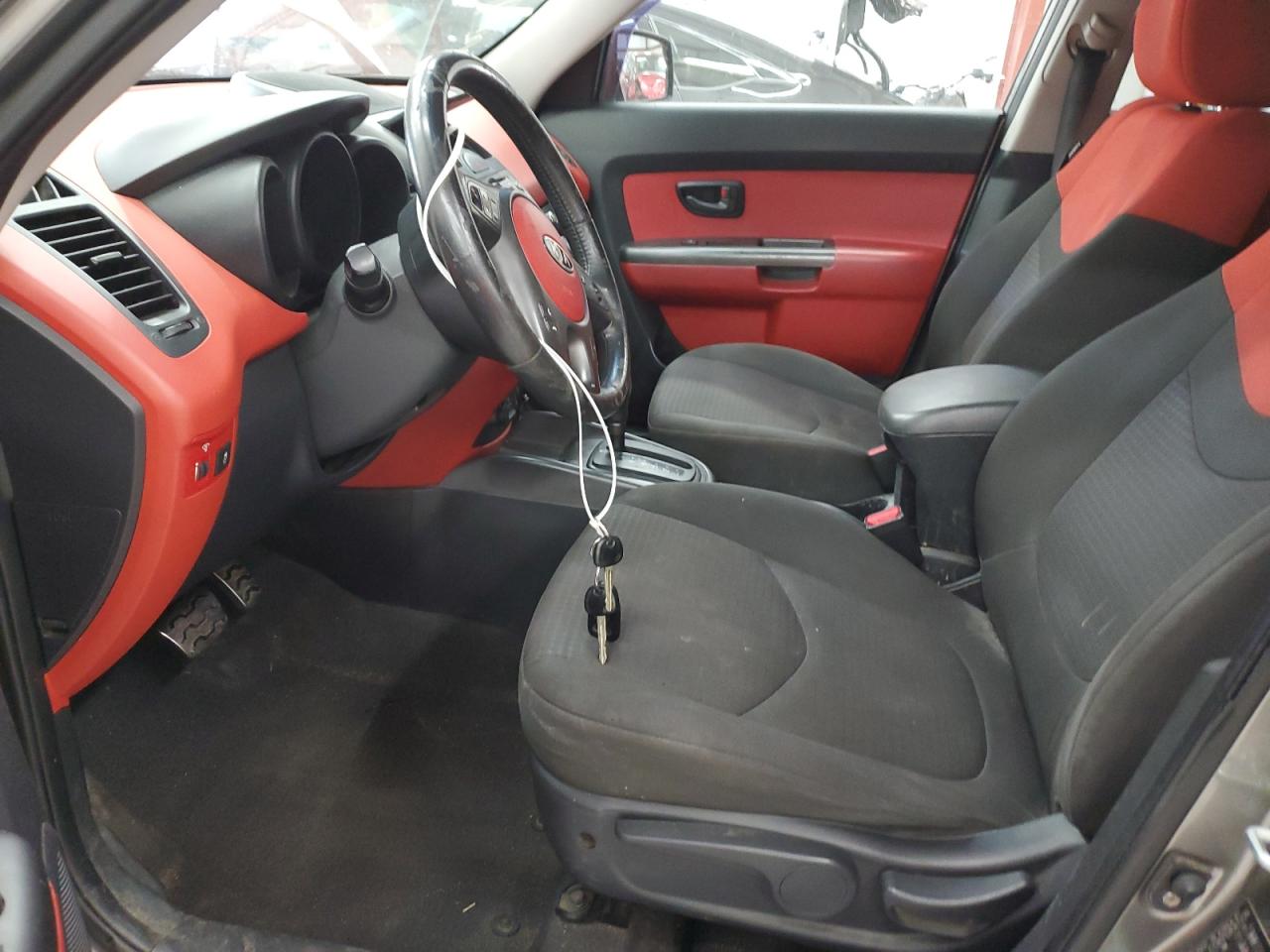 2010 Kia Soul + VIN: KNDJT2A20A7050669 Lot: 62262865