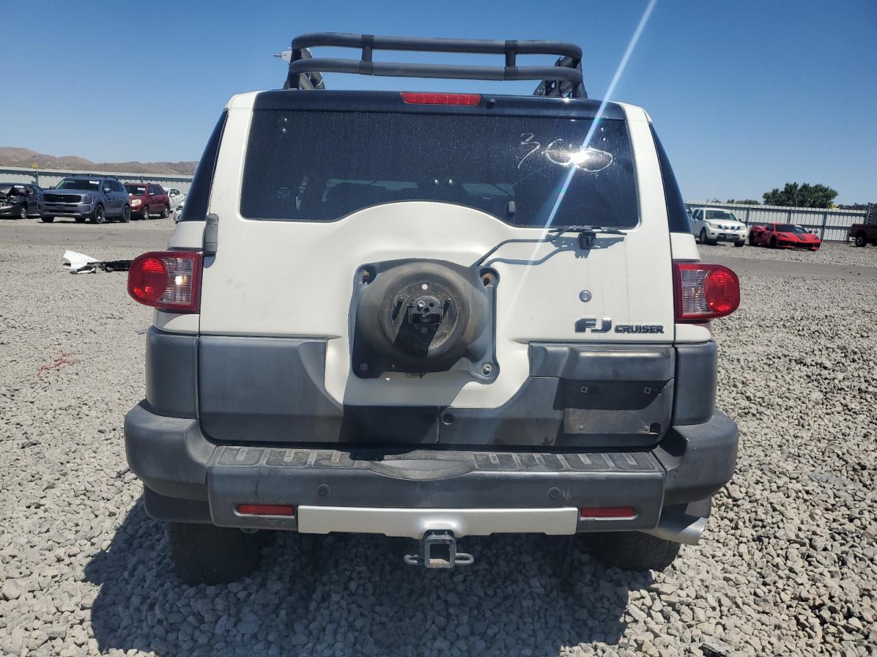 2010 Toyota Fj Cruiser VIN: JTEBU4BF2AK071353 Lot: 62897675