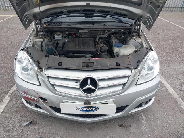 2011 MERCEDES BENZ B180 CDI S