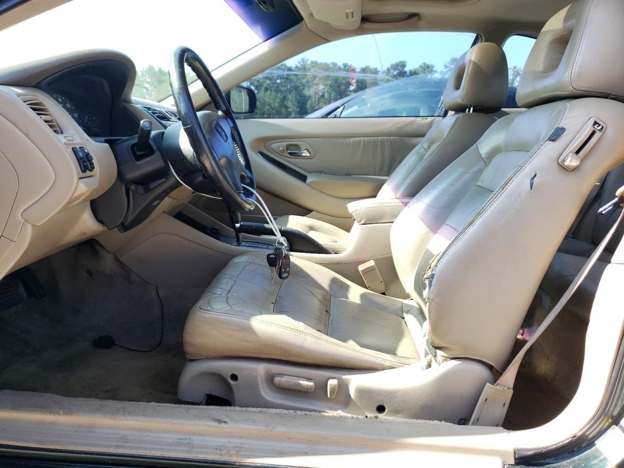 2001 Honda Accord Ex VIN: 1HGCG22561A010655 Lot: 62151155