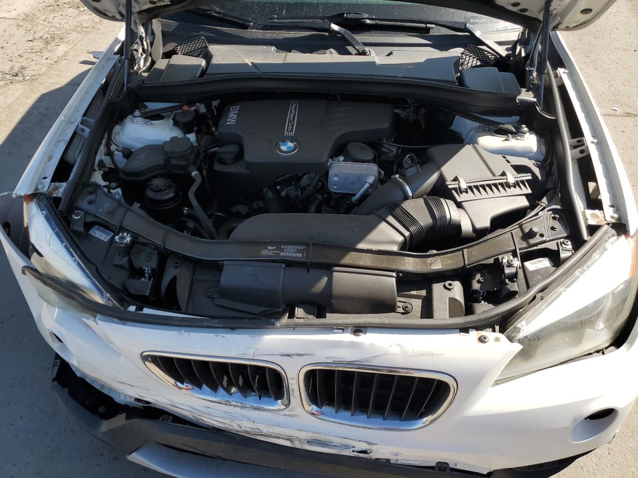 2013 BMW X1 xDrive28I VIN: WBAVL1C54DVR82079 Lot: 62397695