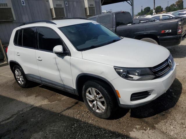 Parquets VOLKSWAGEN TIGUAN 2016 White