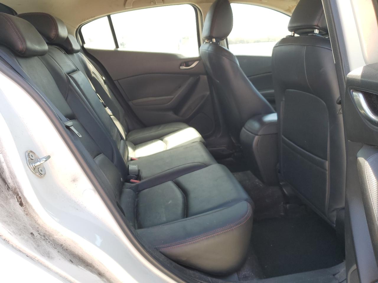 2014 Mazda 3 Touring VIN: JM1BM1L37E1102843 Lot: 63207945