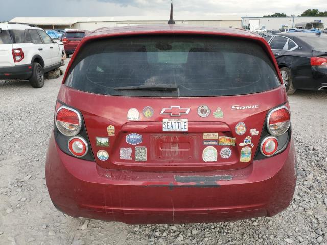 Hatchbacks CHEVROLET SONIC 2013 Czerwony