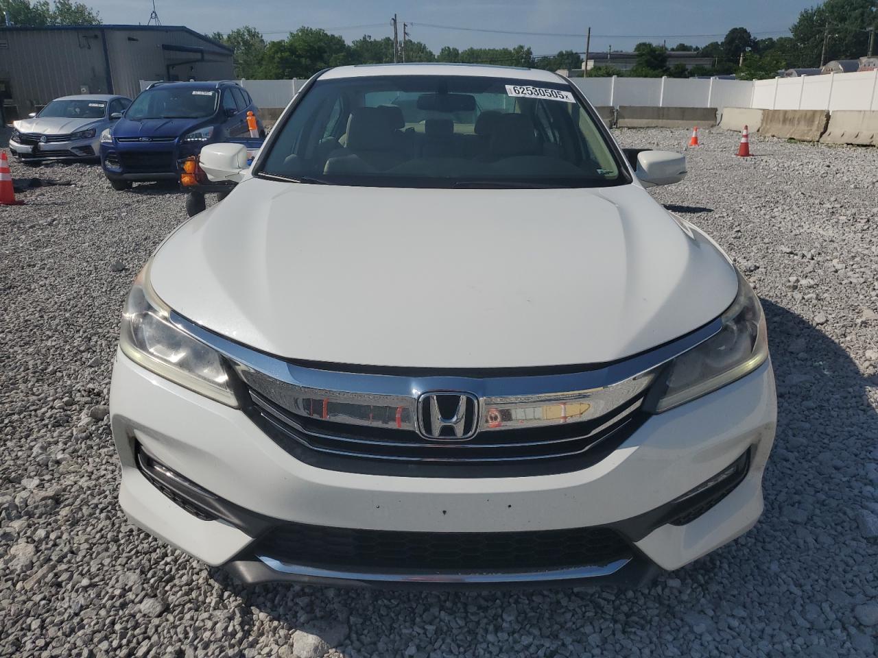 1HGCR2F8XGA011945 HONDA ACCORD 2016