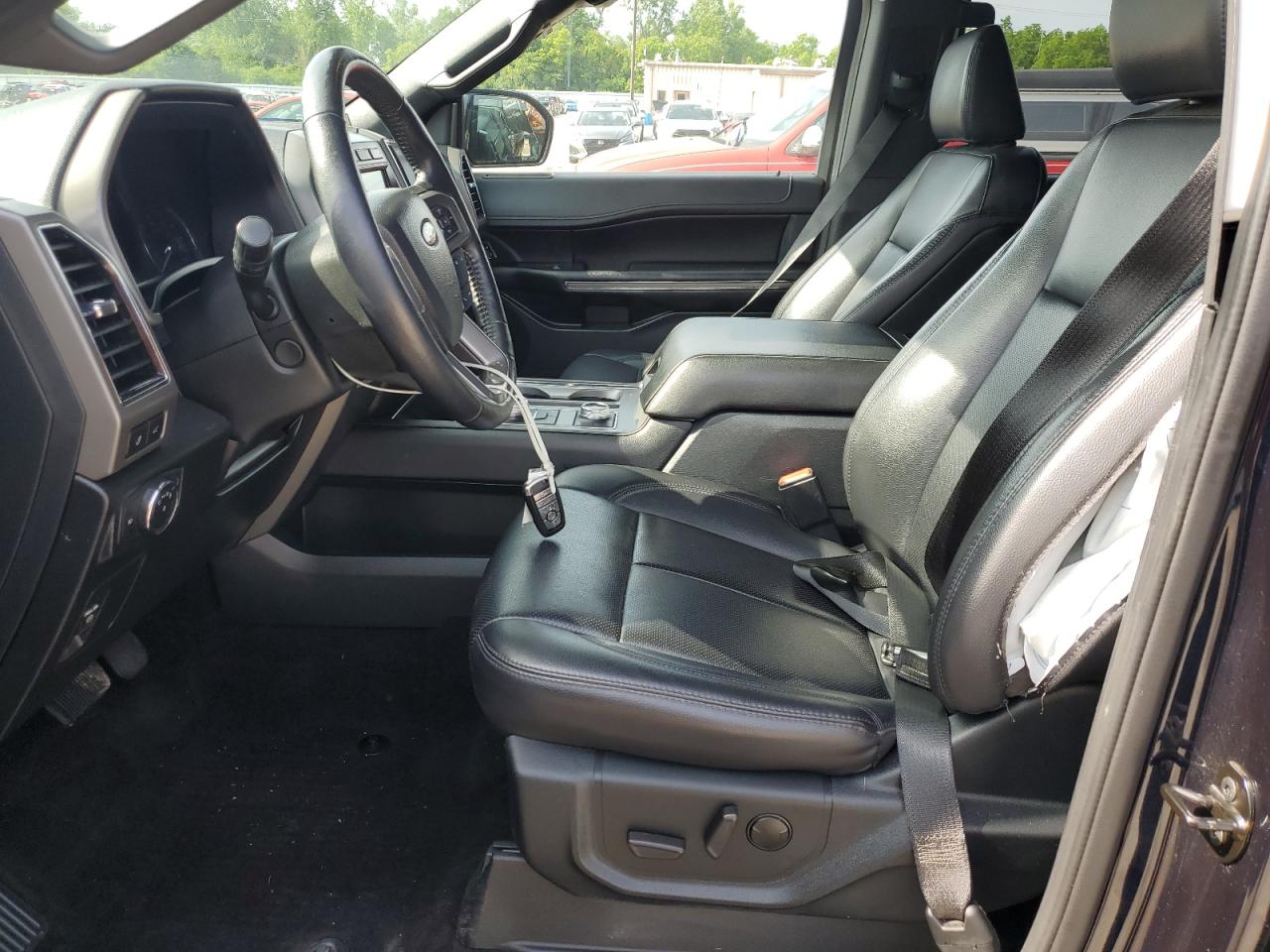 2021 Ford Expedition Xlt VIN: 1FMJU1JT0MEA13536 Lot: 61032625