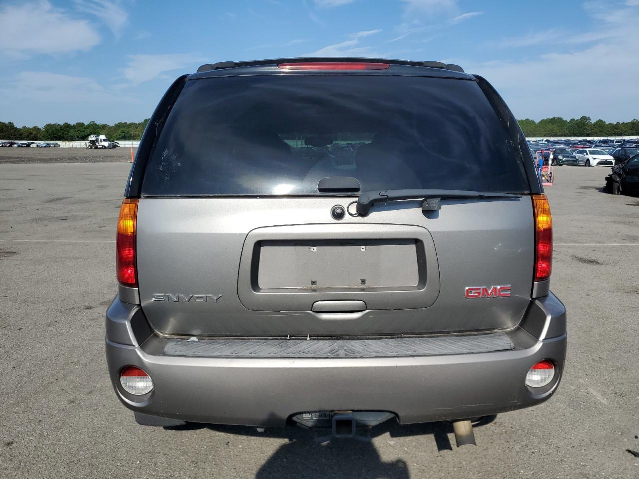 2008 GMC Envoy VIN: 1GKDT13S082117528 Lot: 62897275