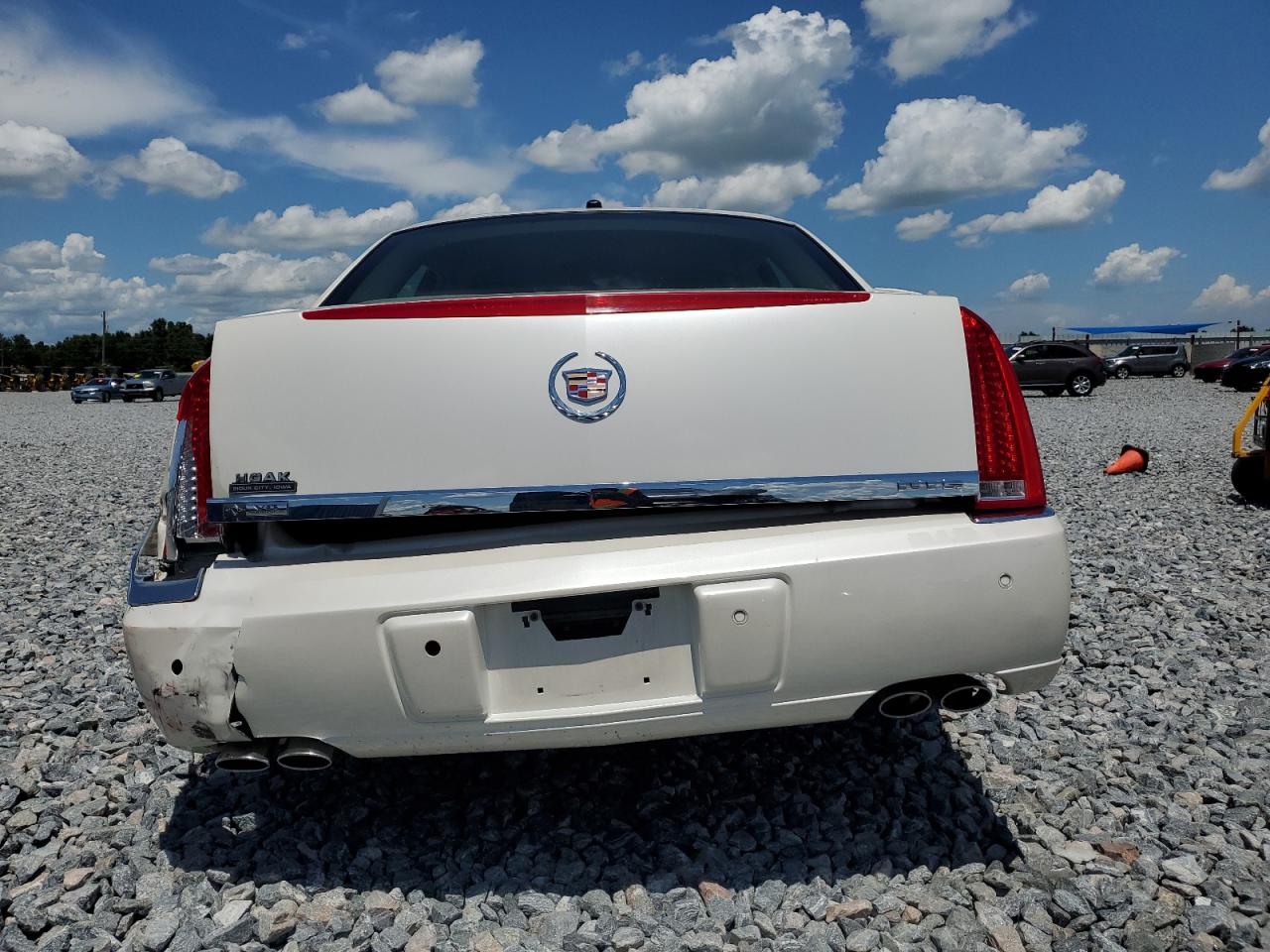2008 Cadillac Dts VIN: 1G6KD57Y38U116869 Lot: 61435845