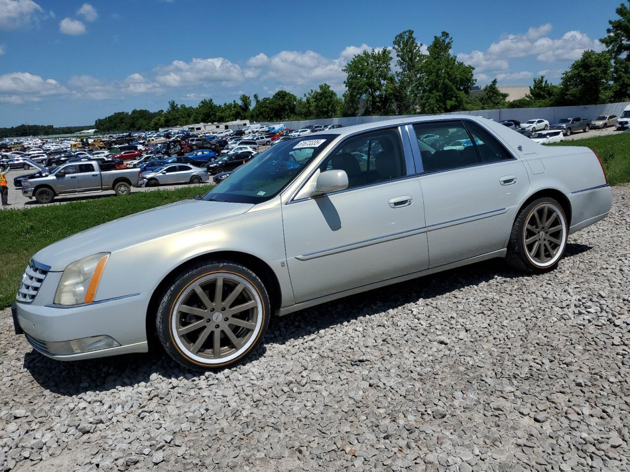 2010 Cadillac Dts Premium Collection en Venta en Bridgeton, MO - Undercarriage